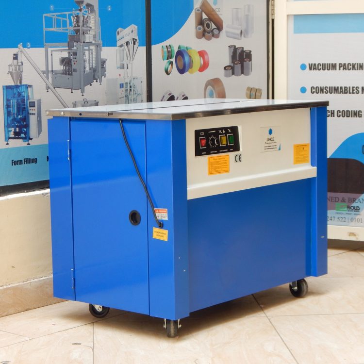 Semi automatic strapping Machine