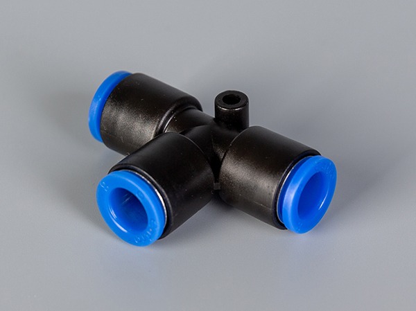 Tee connector